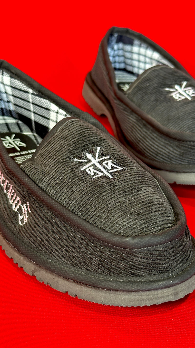 Pantufla “Cholas negro”