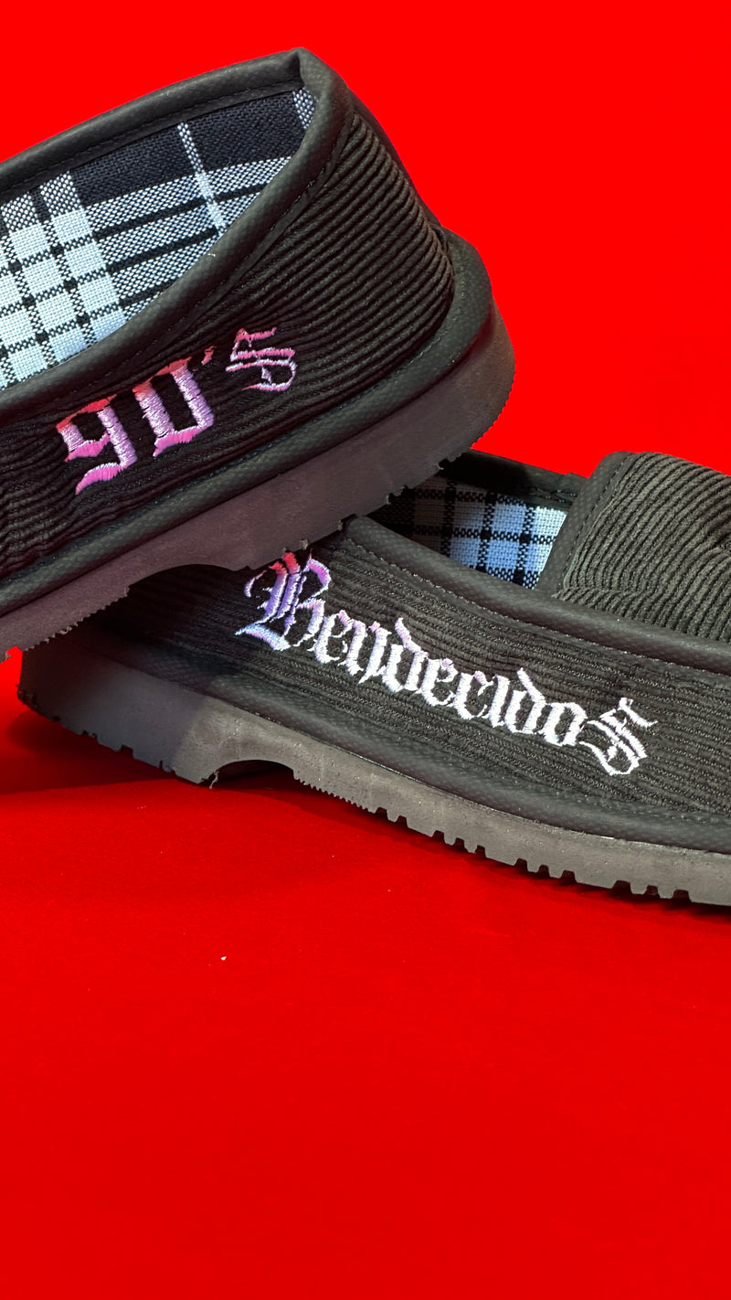 Pantufla “Cholas negro”