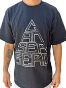 Playera canserbero "triángulo"negro