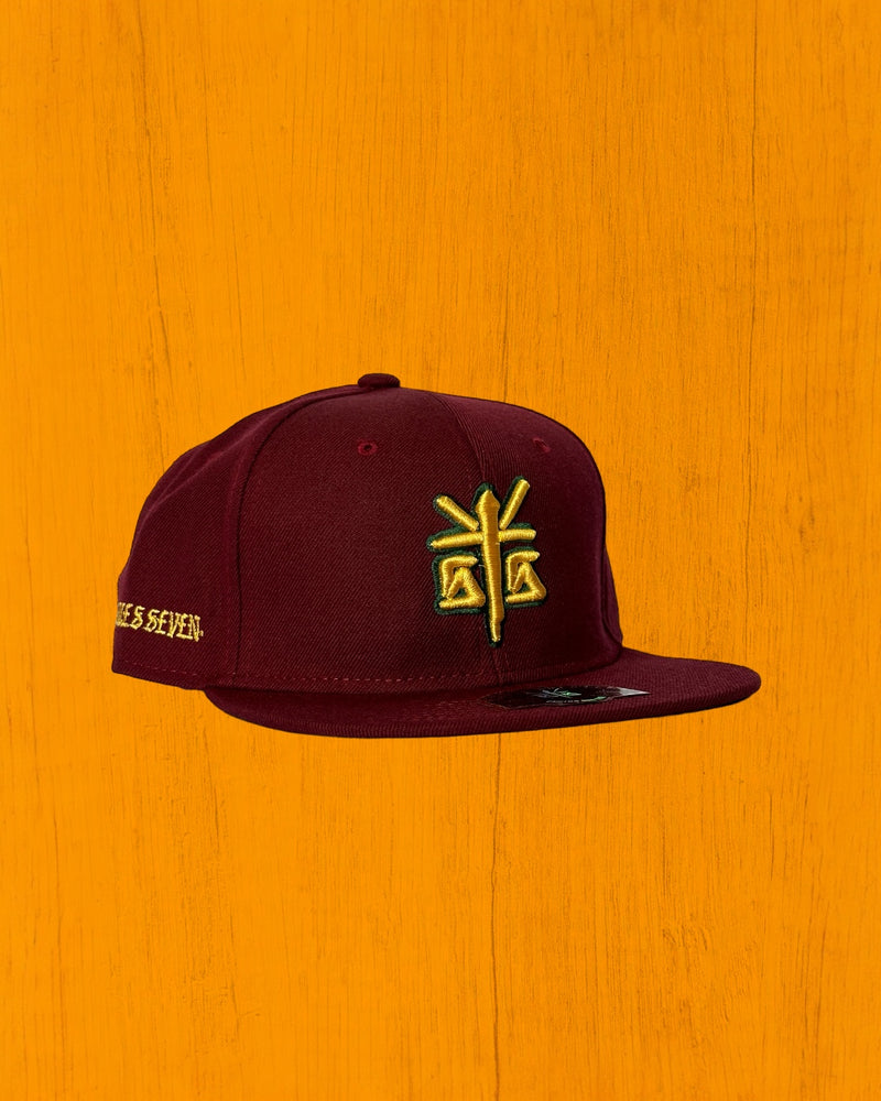 Gorra “Cruz vinotinto”