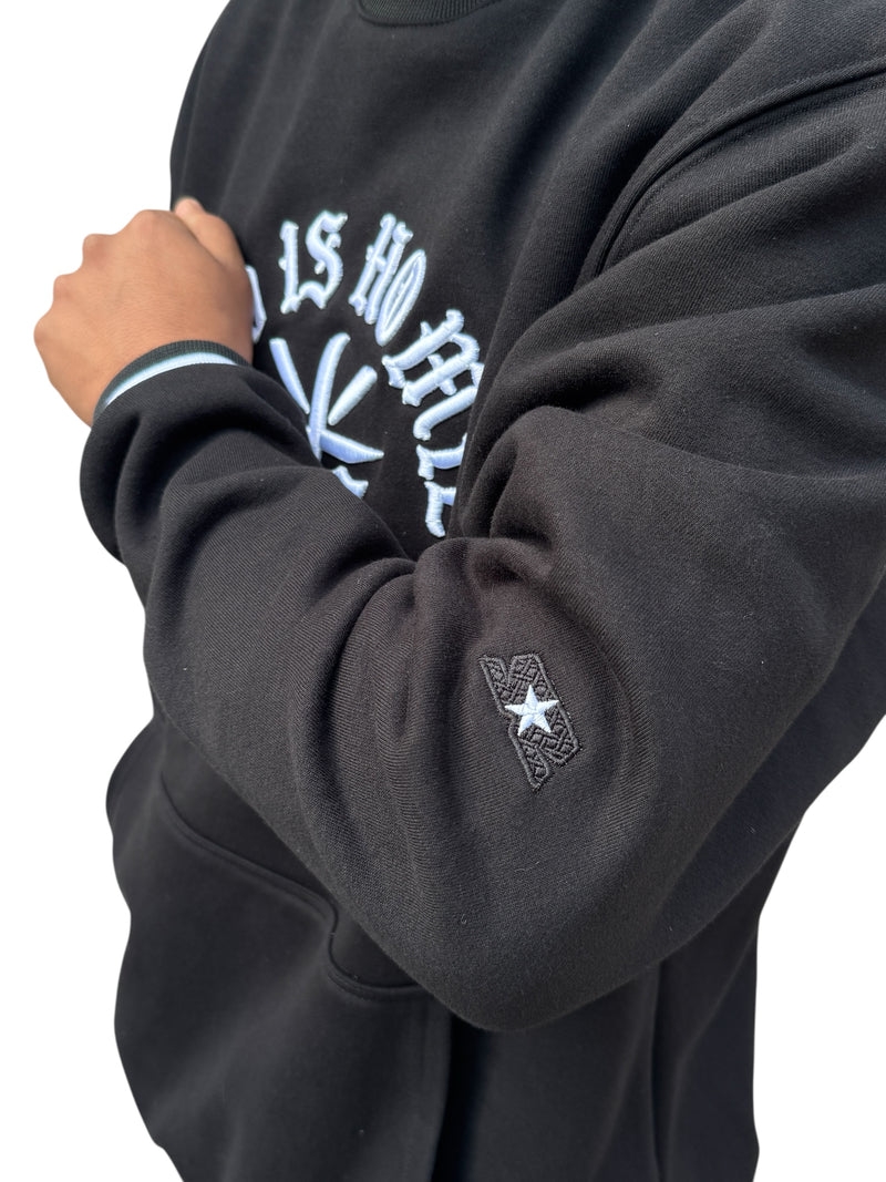 Sudadera crewneck “God is homie”