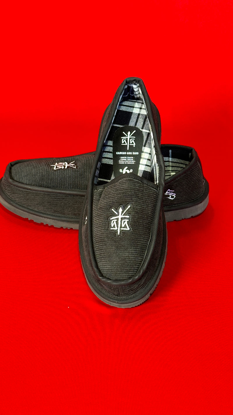 Pantufla “Cholas negro”