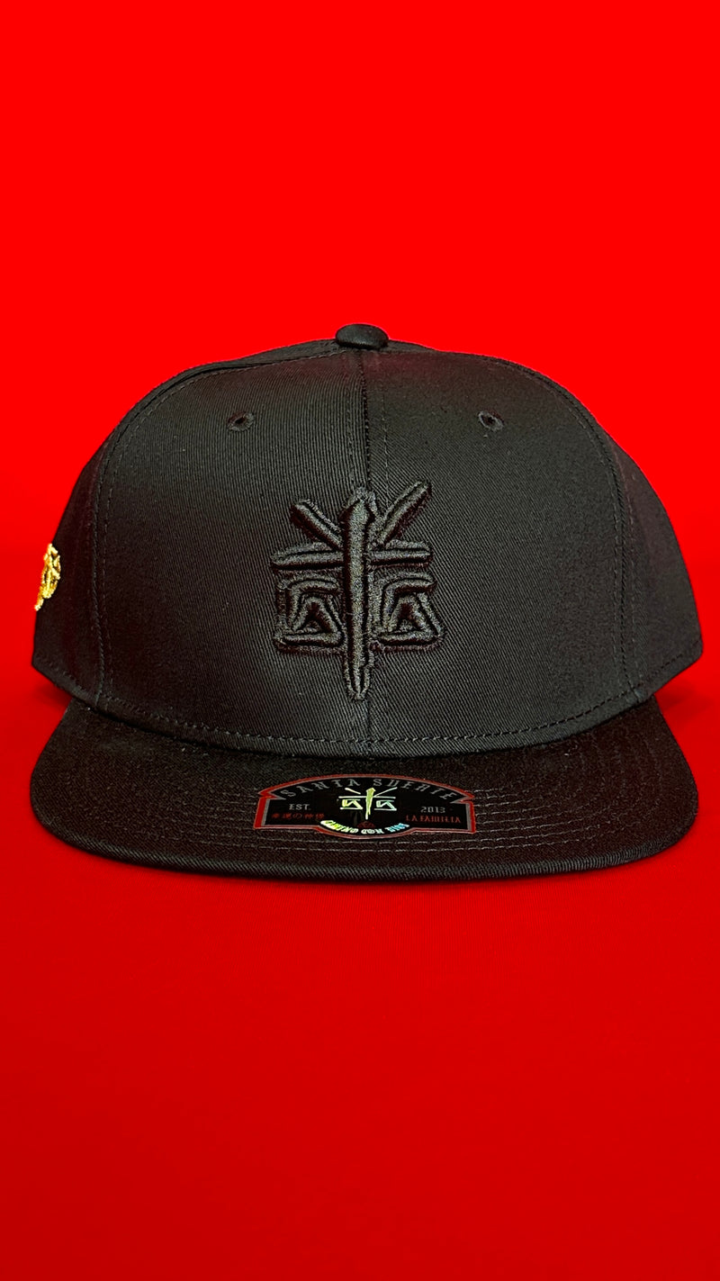 Black/black “Classic Cross” cap