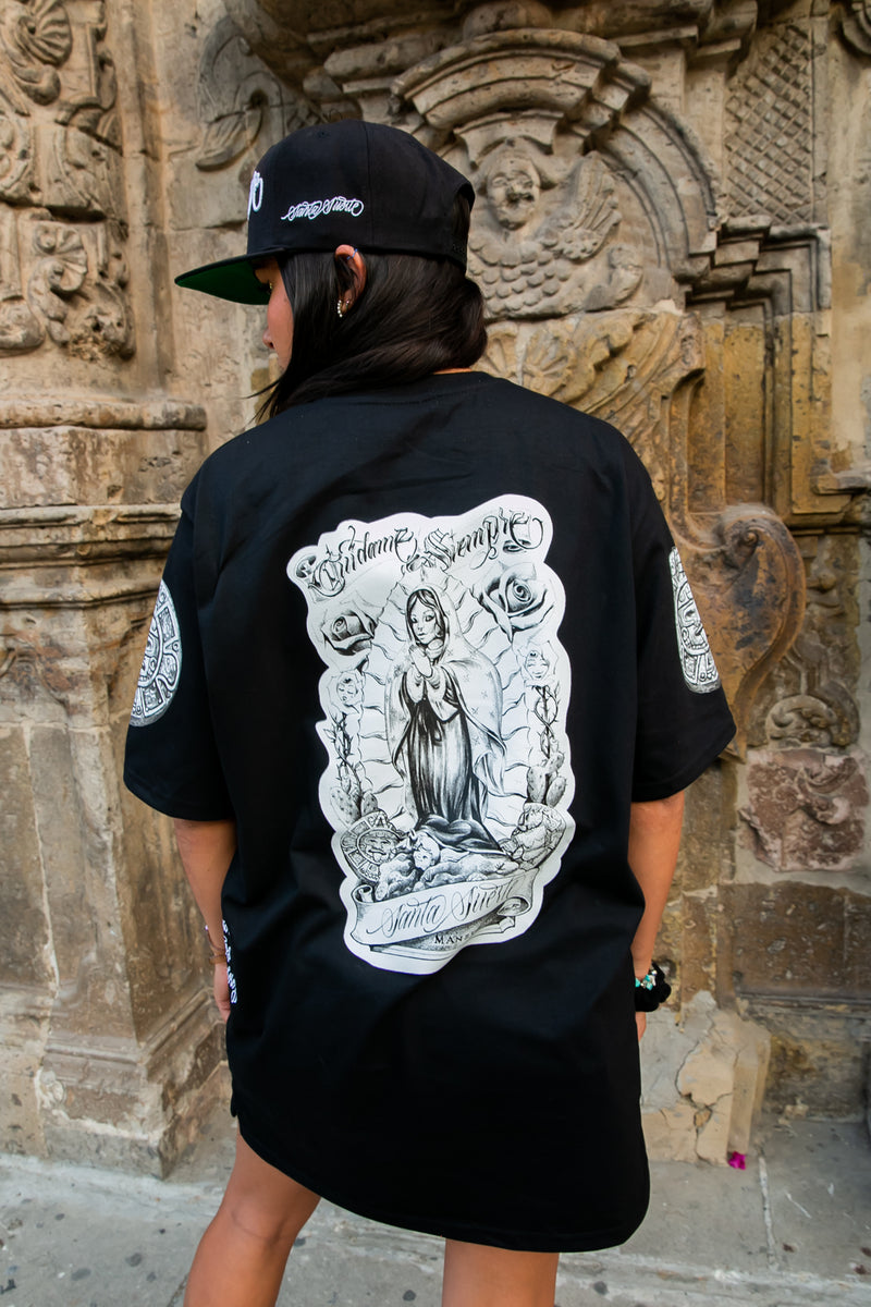 Playera “Virgen María” Over negro