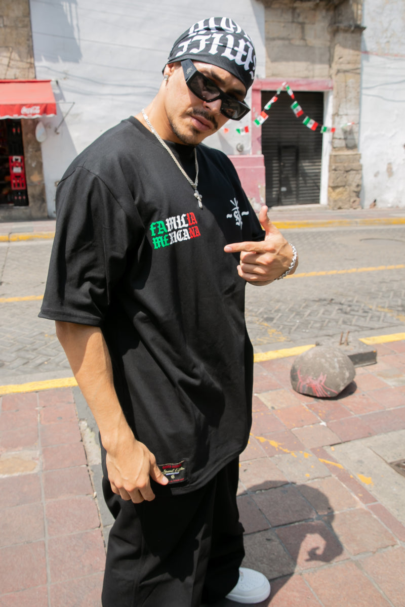 Playera premium  “Nacimos mexas”