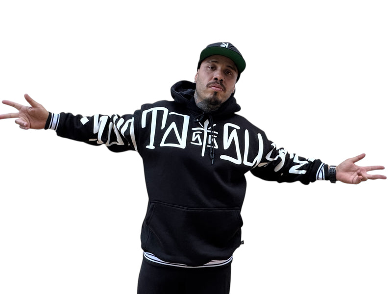 Sudadera “Letras clásicas”