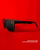 Lente “God is love” Negro mate.