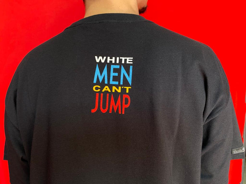 Playera ”Hombres blancos can’t jump”